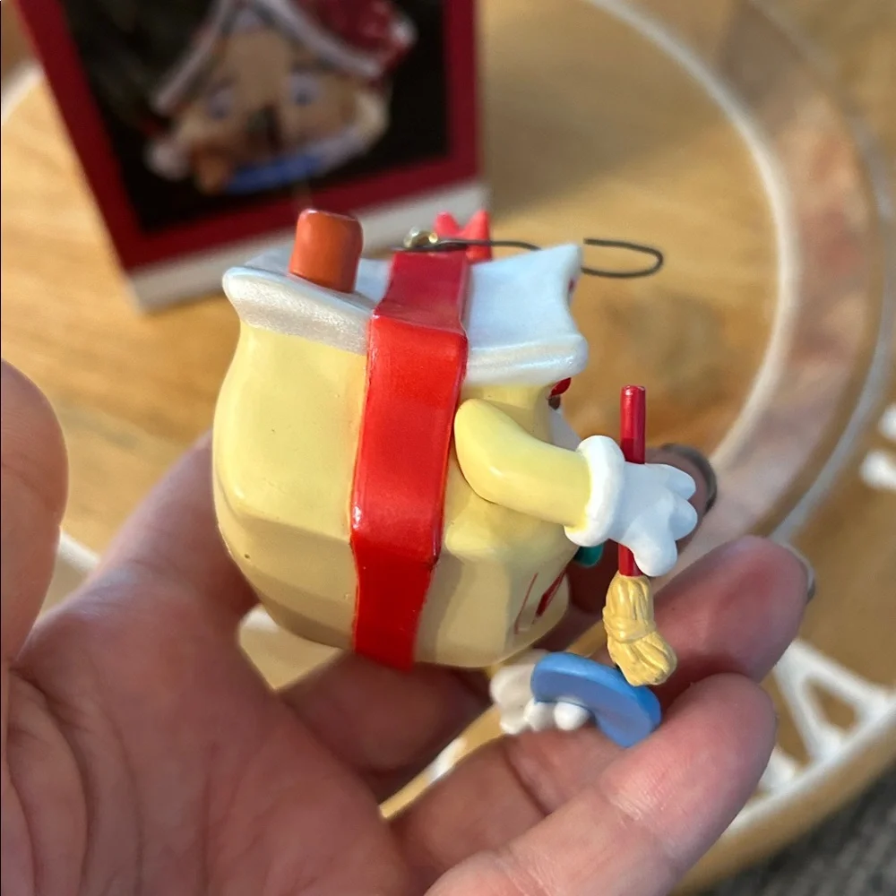 Hallmark christmas tree